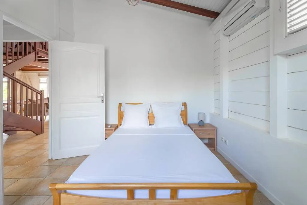 Villa Ayiana, Magnifique Villa Avec Piscine Sainte-Anne