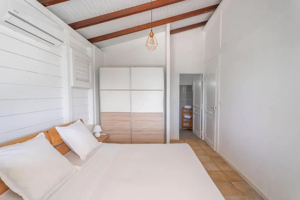 Villa Ayiana, Magnifique Villa Avec Piscine Sainte-Anne